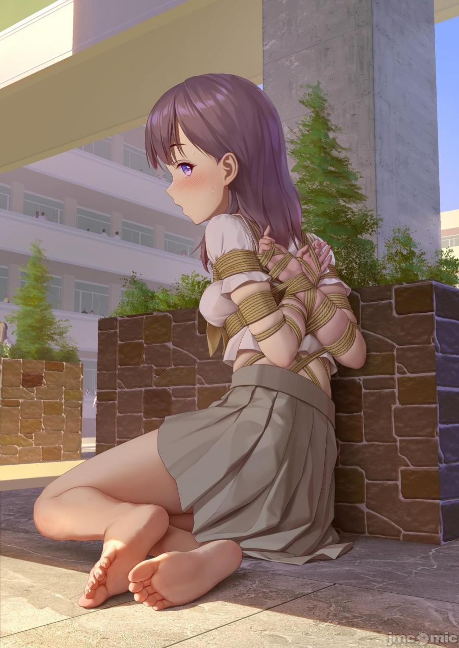 地下女牢会所封面